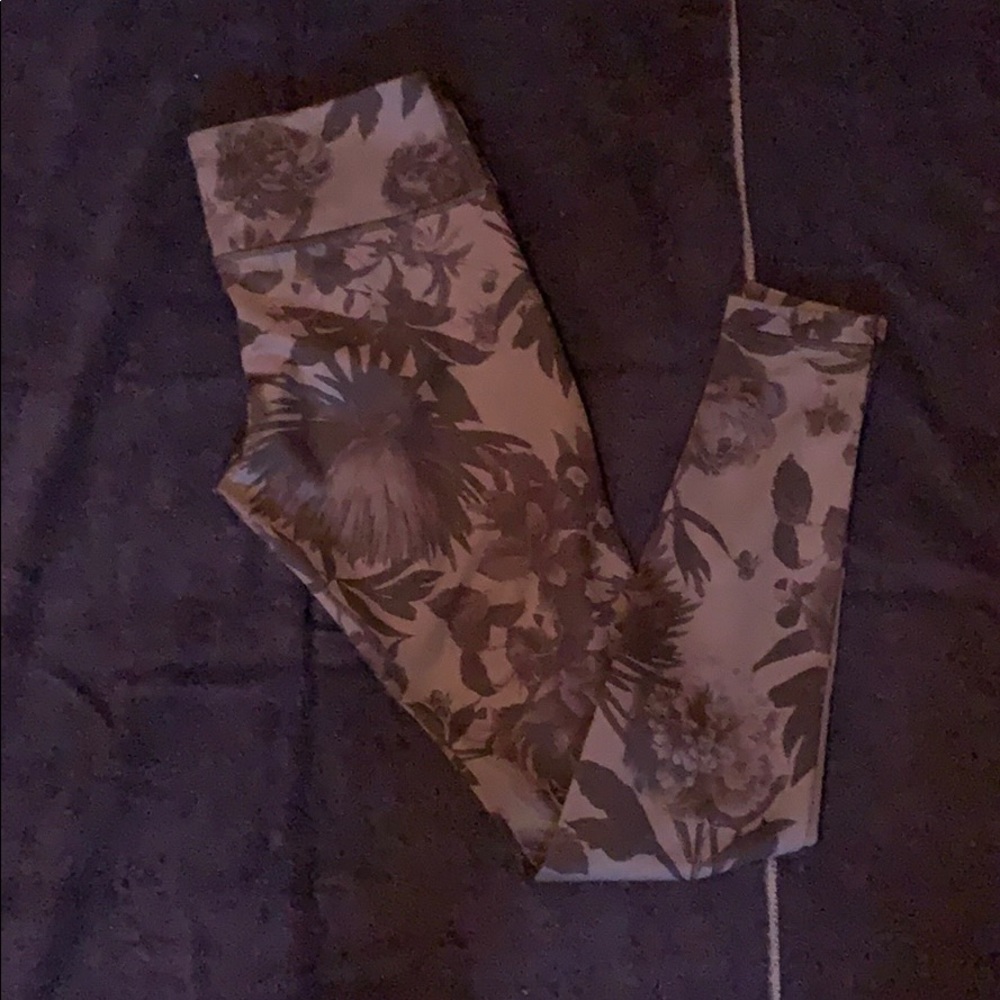 Lululemon leggings